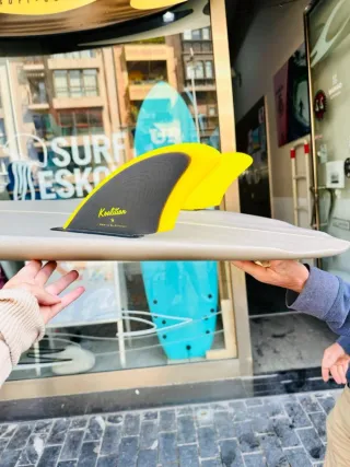 Tabla de surf Fish verde 6.10/ 22/ 50 litros