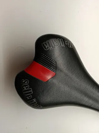 Sillín Selle Italia Negro/Rojo