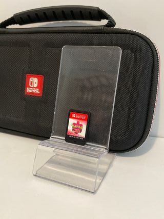 Pokémon Escudo + Funda Original Nintendo Switch