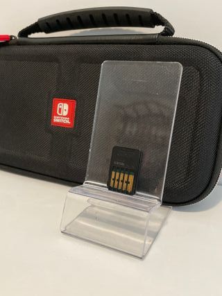 Pokémon Escudo + Funda Original Nintendo Switch