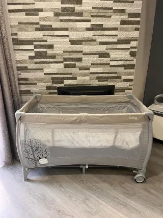 Cuna de viaje, parque cuna