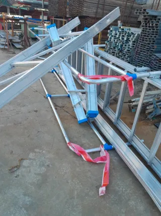 Escalera Aluminio 4,50m x 0,65m