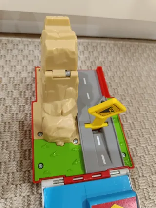 Autobus della pattuglia canina con passeggini