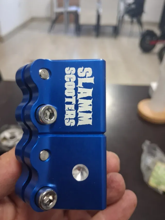 Abrazaderas SLAMM SCOOTERS para patinete