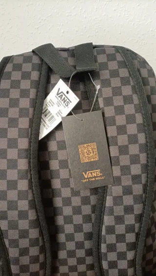 Mochila Vans nueva no envío ni negocio precio