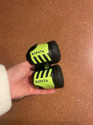 Botas fútbol niño multitacos T.29