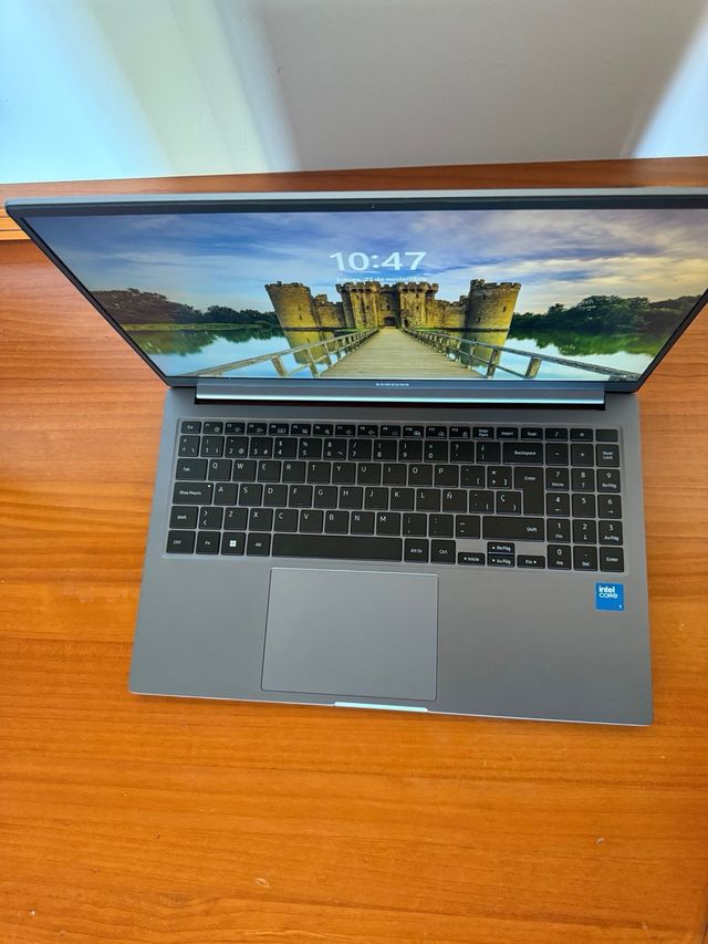 Samsung Galaxy Book 4 Gris/Plata