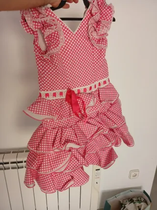 Vestido de flamenca niña,de 4 a 6 qños, rosa lunar