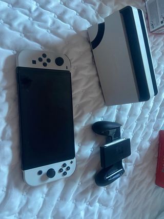 Nintendo Switch Blanca y Negra