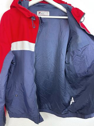 Chaqueta Cortavientos Fila Retro Y2K Azul Roja