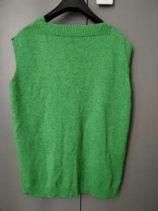 Chaleco punto verde talla 42-44