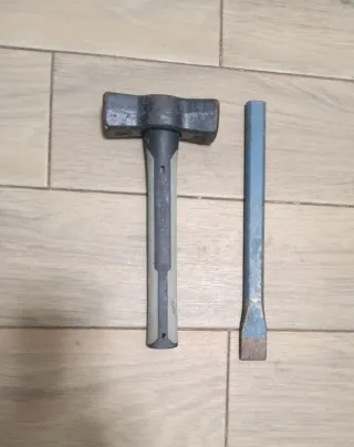 Martillo Bellota y Cortafierros