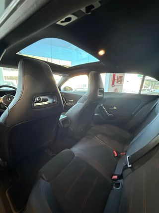 Mercedes-Benz Clase A220d AMG 2023 (FULL EXTRAS)
