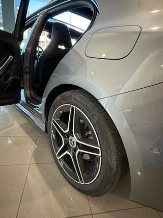 Mercedes-Benz Clase A220d AMG 2023 (FULL EXTRAS)
