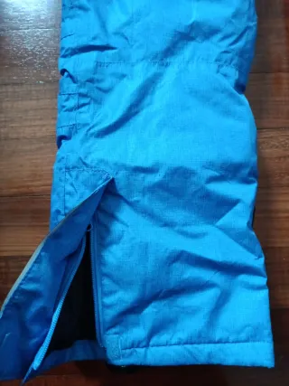 Pantalones de nieve .Talla 6-8 (122-128)