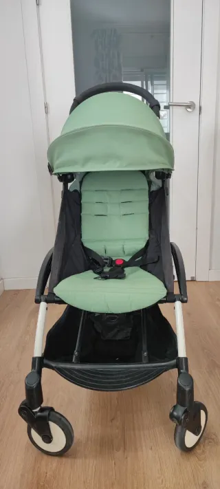 Passeggino Babyzen Yoyo verde + copertura antipioggia