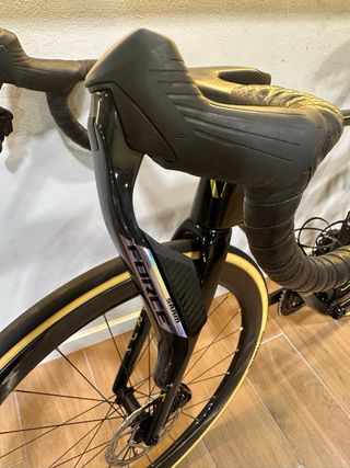 Bicicleta Aurum Magma Negra