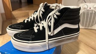 Vans Sk8-Hi Plataforma Ante Negro Blanco