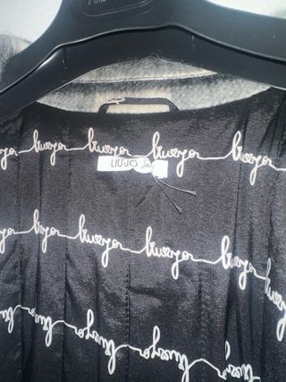 Cappotto Liu Jo righe grigio bianco