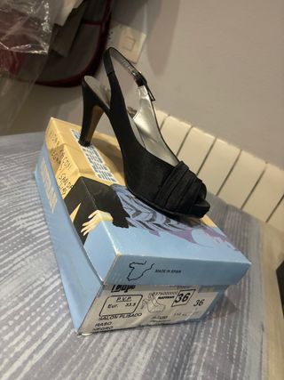 Sandalias LOUPE Tacon Plisadas Negras Talla 36