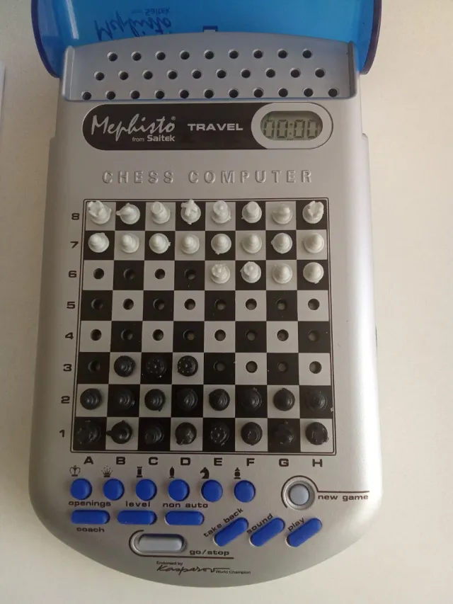 Ordenador de ajedrez Mephisto Travel