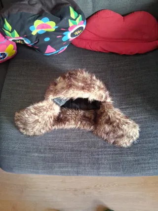 Gorro de invierno con orejeras