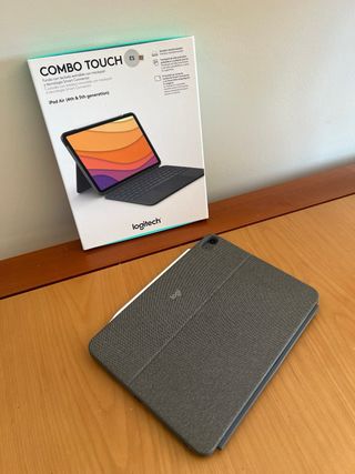 Funda Logitech Combo Touch iPad Air 4/5