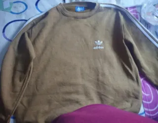 Sudadera Adidas Marrón con Rayas