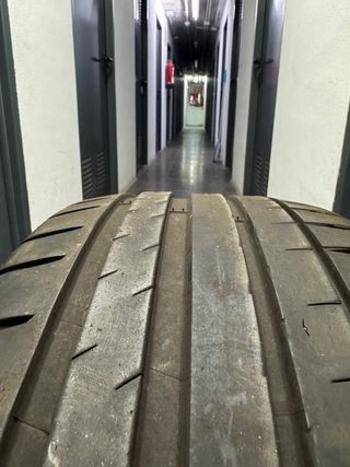 Neumático Michelin Pilot Sport 4 235/40 R18