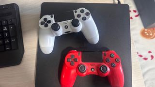 PS4 + 2 Mandos + Juegos