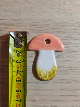 4 Funghi da Appendere con Pallini Oro.