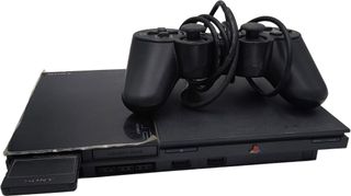 Playstation 2 Slim Nera + 2 Controller