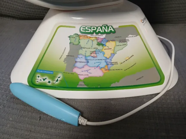 Globo terráqueo educativo interactivo