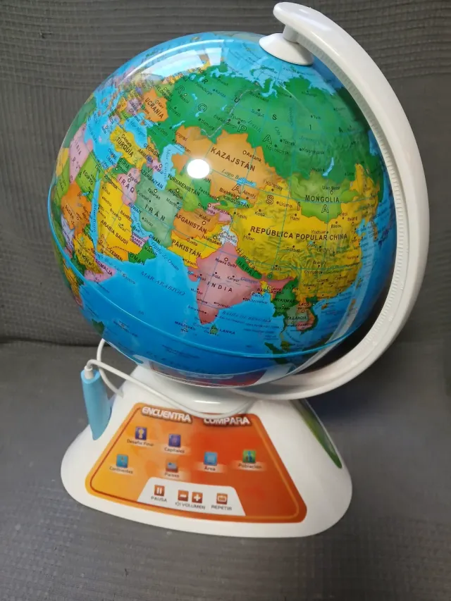 Globo terráqueo educativo interactivo