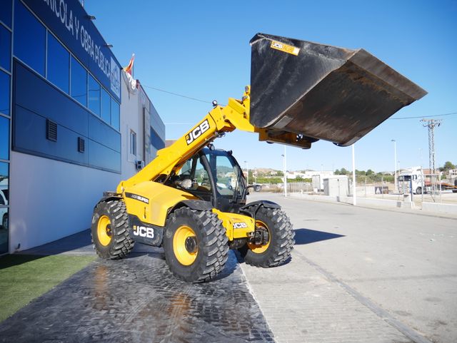 Manipulador telescópico JCB 532/70