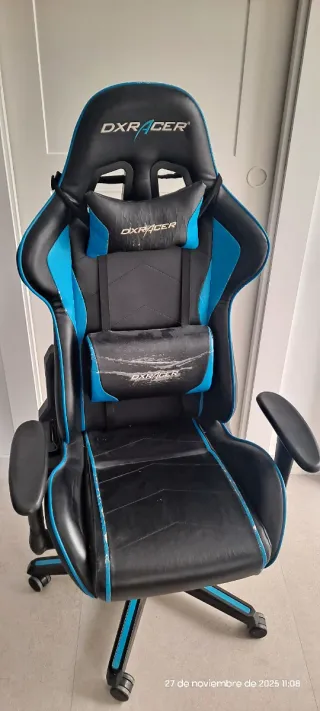 Silla Gaming DXRacer Negra y Azul