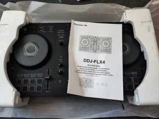 Controlador DJ Pioneer DDJ-FLX4