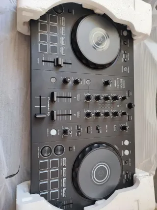 Controlador DJ Pioneer DDJ-FLX4