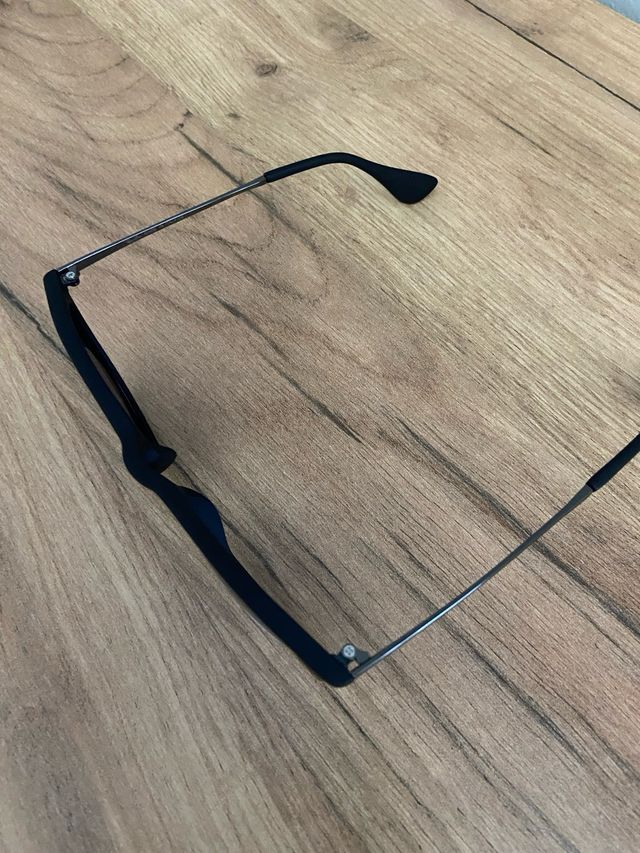 Gafas de sol negras polarizadas