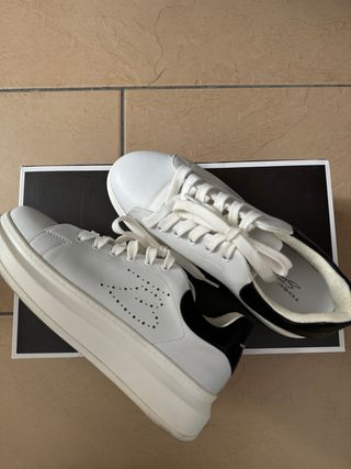 Sneakers bianche TOSCA BLU da donna.