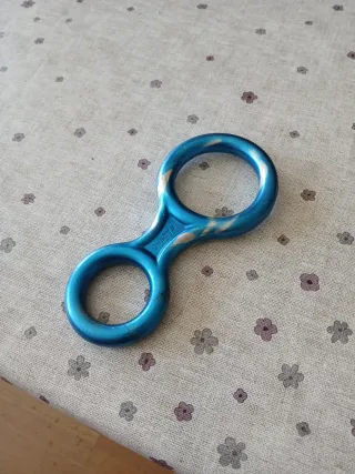 Asegurador Escalada 8