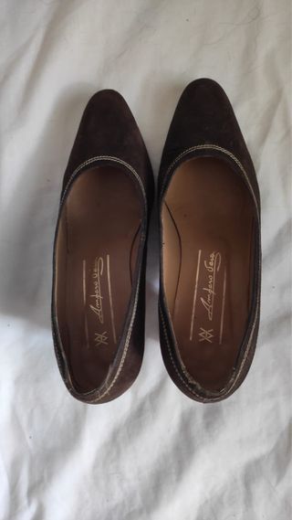 Zapatos de tacón marrones