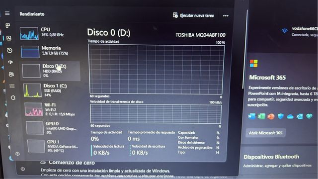 Ordenador Acer Plata y Negro