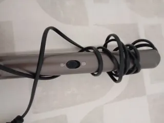 Plancha de pelo gris