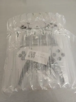 Consola de videojuegos blanca