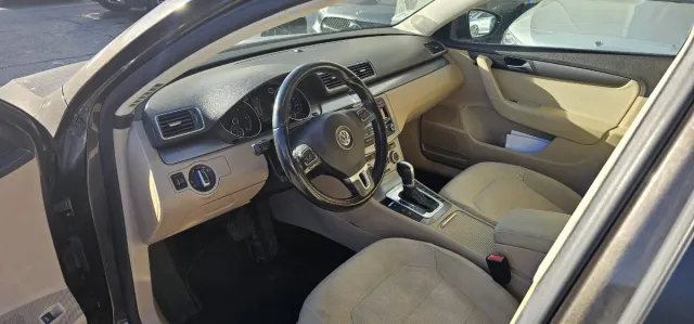 Volkswagen Passat 2012