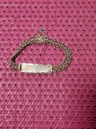 Pulsera de plata grabada