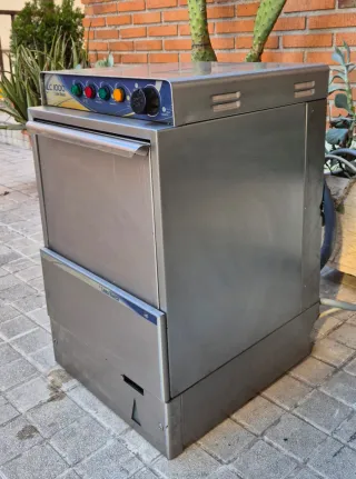 Lavavasos Industrial LC1000