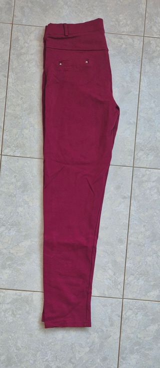 Leggings color burdeos de Pronto Moda