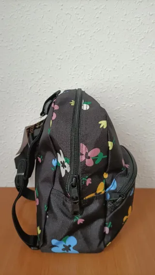 Minimochila Vans floral no envío ni negocio precio